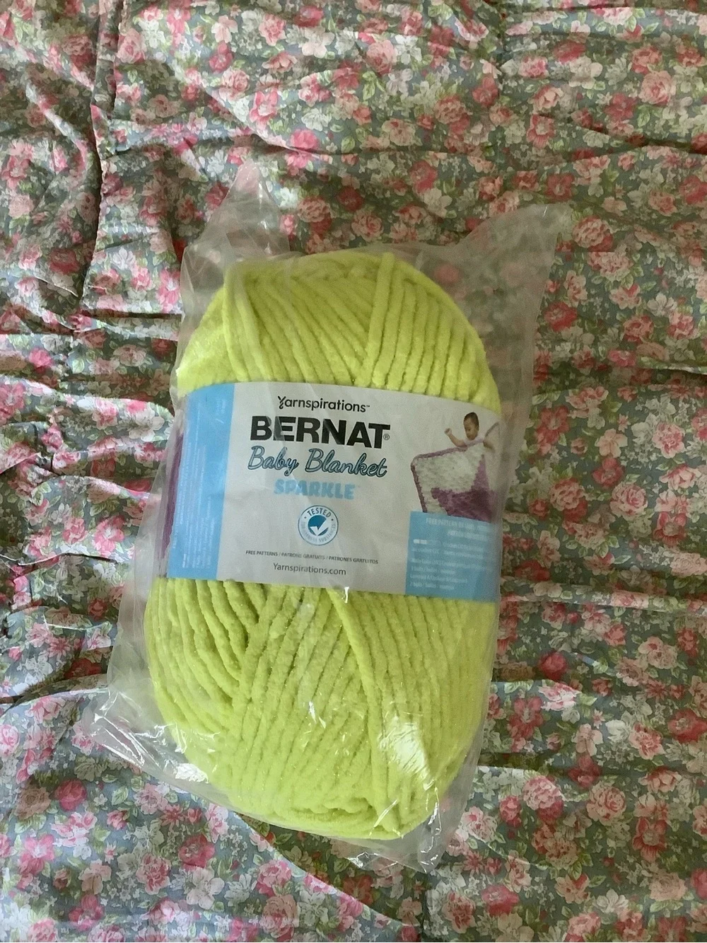 Yarn Lot - Bernat Blanket Sparkle/Wool Ease/ Chenille Skien